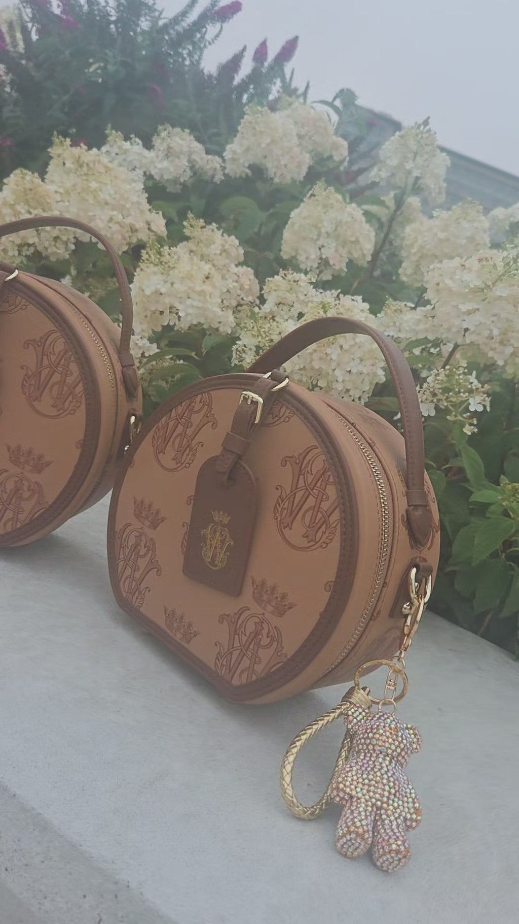 Boss Babe                        genuine leather handbag